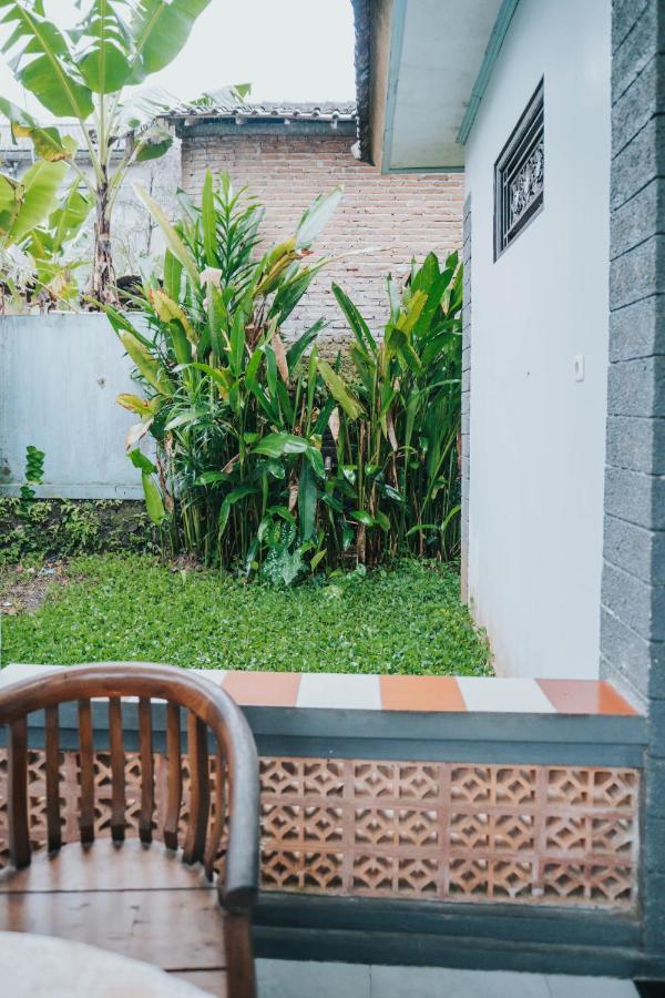 Agus Hidden Homestay - Banjar Sweet Village Banyuwangi  Eksteriør billede